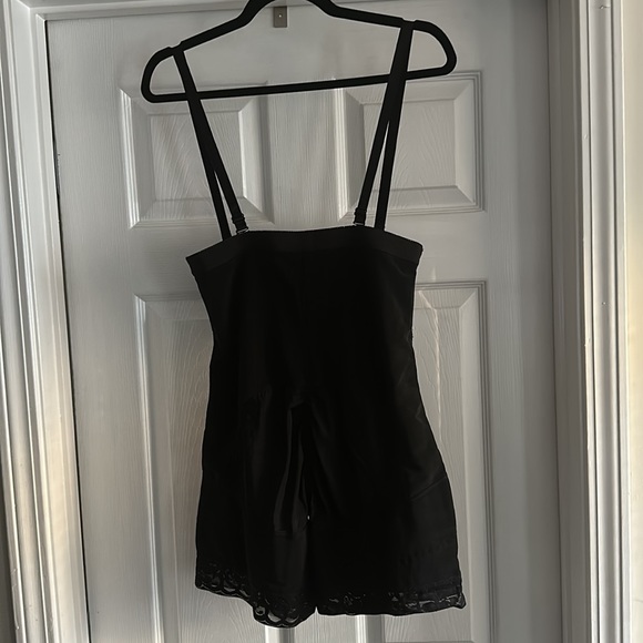 No Waist Allowed | Everyday Waist Slimming Shapewear with Straps - Picture 12 of 15